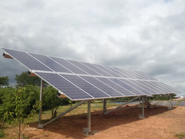 SOLAR GROUND MOUNT SYSTEM IN THE COUNTRYSIDE